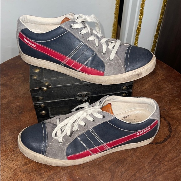 Diesel D-String Low Leather Suede Sneakers Blue Red Gray Size 11 - Picture 3 of 9